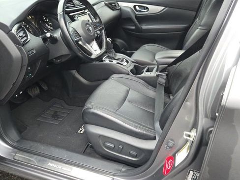 Used 2020 Nissan Rogue Sport SL image 13