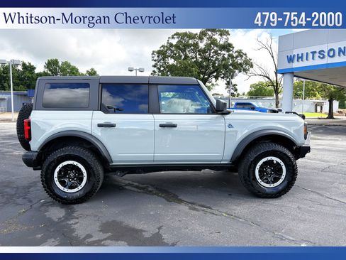 Used 2023 Ford Bronco Black Diamond w/ Sasquatch Package AWD/4WD image 4