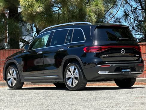 Certified 2024 Mercedes-Benz EQB 300 4MATIC image 7