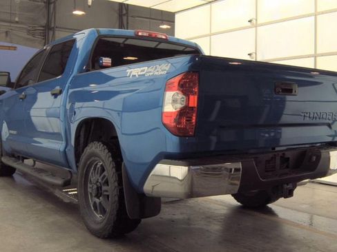 Used 2016 Toyota Tundra SR5 w/ SR5 Upgrade Package image 5