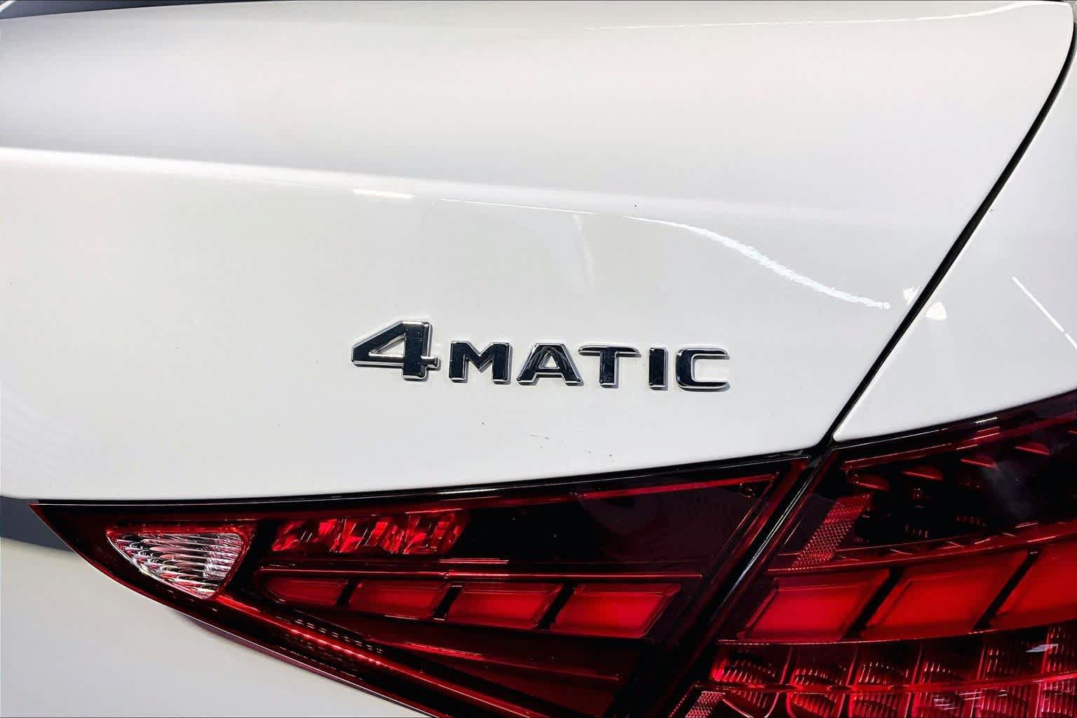 Used 2023 Mercedes-Benz C 300 4MATIC Sedan image 10