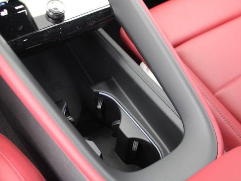 New 2025 Porsche Macan Turbo Electric image 26