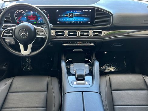 Used 2023 Mercedes-Benz GLS 450 4MATIC image 3