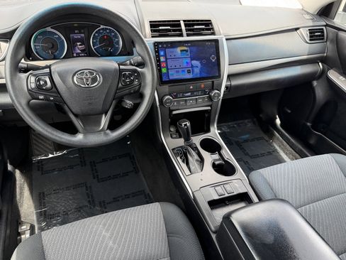 Used 2017 Toyota Camry LE FWD image 12