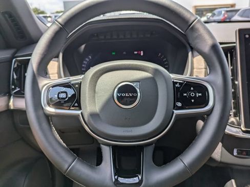 Used 2026 Volvo XC90 B5 Plus AWD/4WD image 31