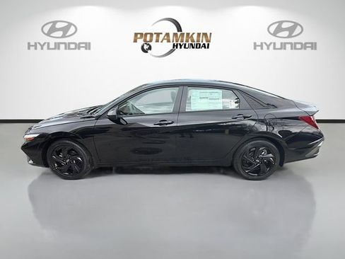 New 2026 Hyundai Elantra Sport FWD image 8