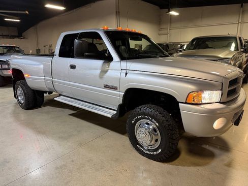 Used 2001 Dodge Ram 3500 Truck 4x4 Quad Cab image 39