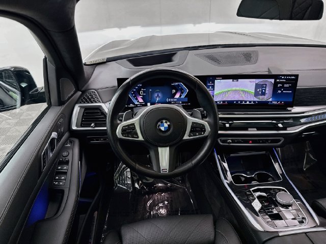 Used 2026 BMW X7 xDrive40i w/ M Sport Package AWD/4WD image 23