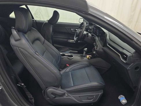 Used 2025 Ford Mustang GT Premium w/ GT Performance Package RWD image 8