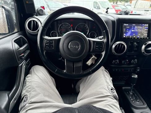 Used 2012 Jeep Wrangler Unlimited Sahara w/ Connectivity Group image 17