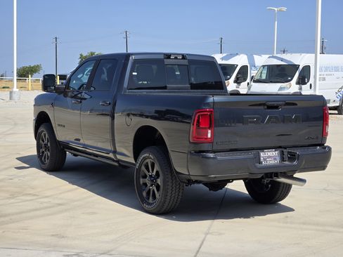 New 2026 RAM 2500 Laramie AWD/4WD image 4