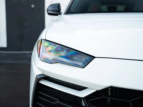 Used 2021 Lamborghini Urus AWD/4WD image 14