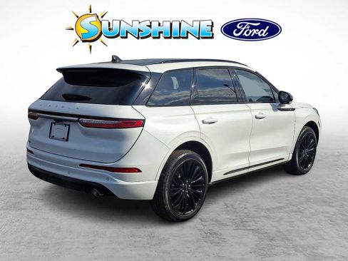 Used 2023 Lincoln Corsair Reserve w/ Equipment Group 201A image 6