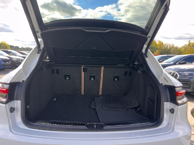 Used 2019 Porsche Macan AWD/4WD image 26