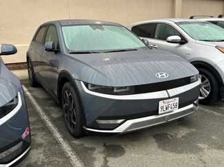 Used 2024 Hyundai Ioniq 5 SEL video 2