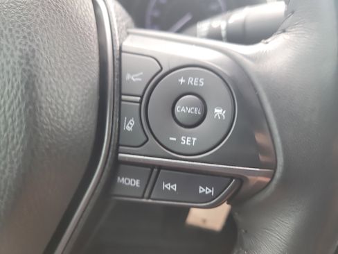 Used 2022 Toyota Camry SE image 28