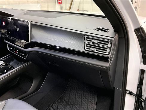 New 2026 Volkswagen Atlas Cross Sport SEL Premium R-Line image 28