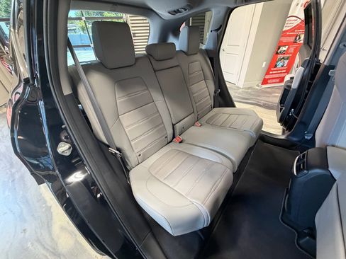 Used 2020 Honda CR-V Touring image 5