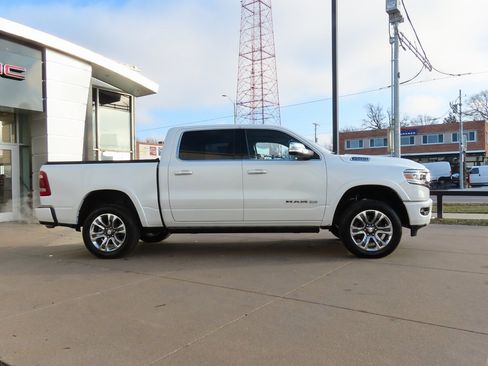Used 2021 RAM 1500 Limited image 9