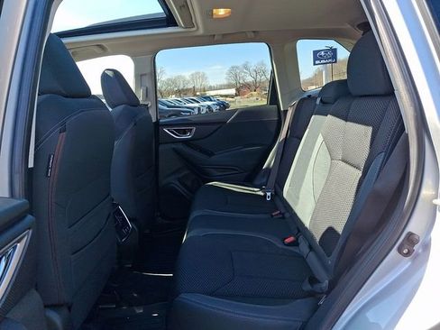 Used 2019 Subaru Forester Premium image 11