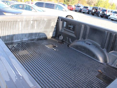 Used 2016 Ford F150 XLT w/ Equipment Group 302A Luxury image 26