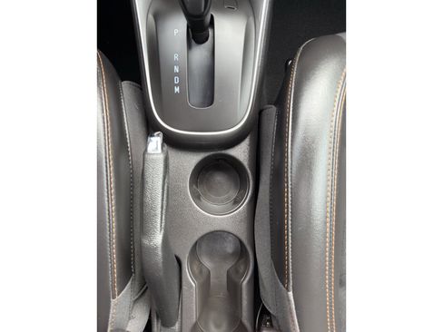 Used 2019 Chevrolet Trax LT w/ Sun & Sound Package image 21