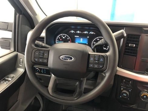 New 2026 Ford F250 XL w/ XL Chrome Package AWD/4WD image 21