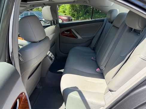 Used 2010 Toyota Camry XLE FWD image 20