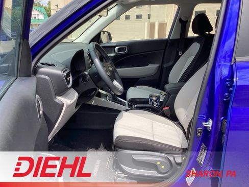 Certified 2026 Hyundai Venue SEL FWD image 9