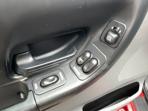 Used 2005 Ford Ranger Edge image 11