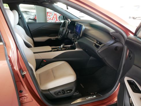 Used 2023 Lexus RX 350 Premium Plus w/ Accessory Package (Z1) FWD image 10