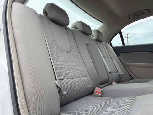 Used 2010 Ford Fusion SE FWD image 23