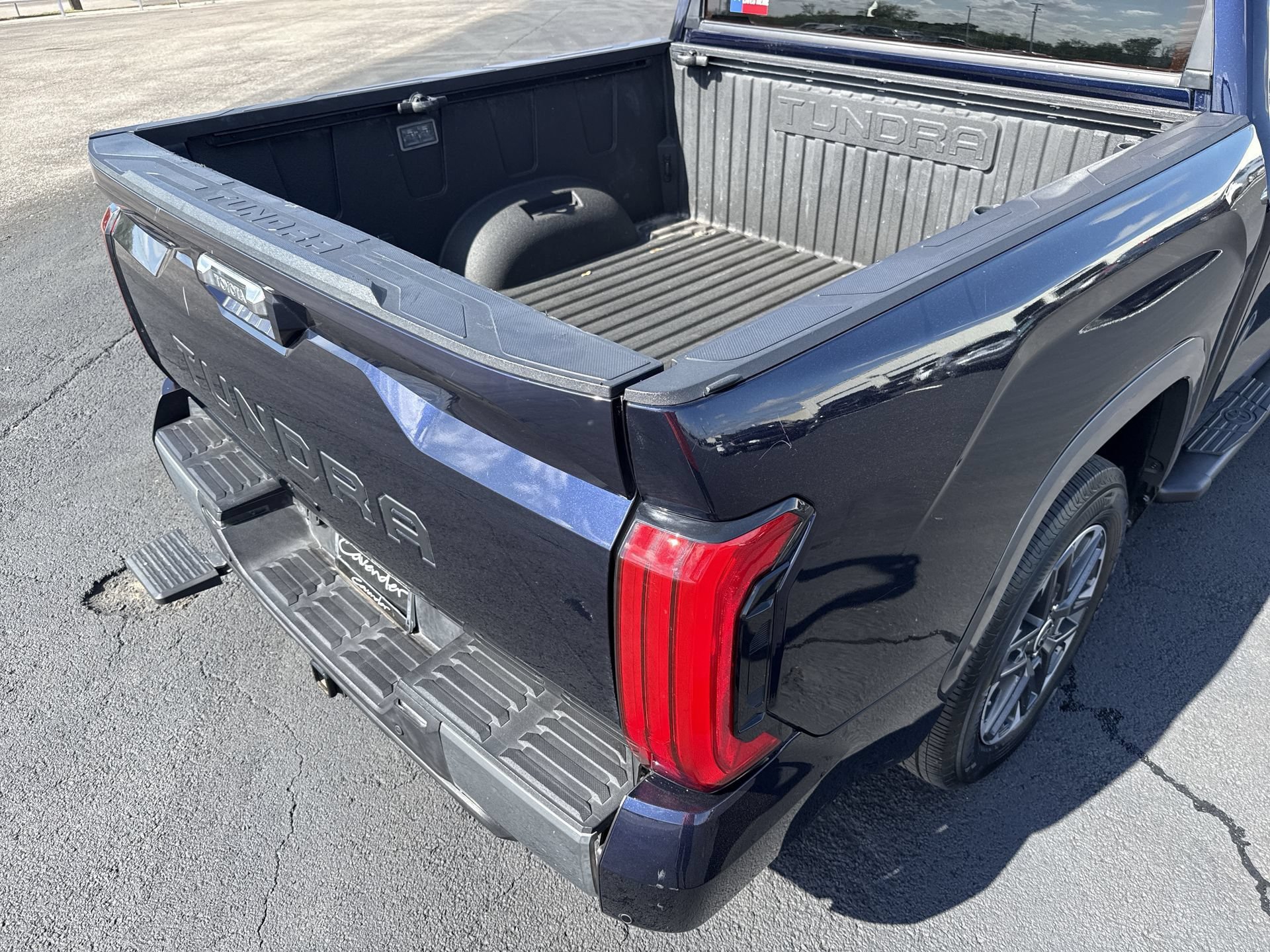 Used 2024 Toyota Tundra Limited w/ Power Package RWD image 22