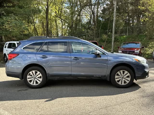 Used 2016 Subaru Outback 2.5i Premium AWD/4WD image 3