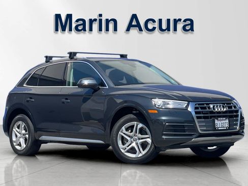 Used 2019 Audi Q5 2.0T Premium w/ Convenience Package AWD/4WD image 1