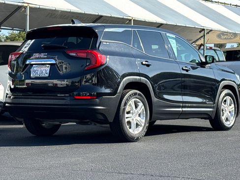 Used 2018 GMC Terrain SLE FWD image 4