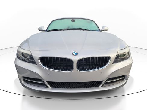 Used 2011 BMW Z4 sDrive30i RWD image 2