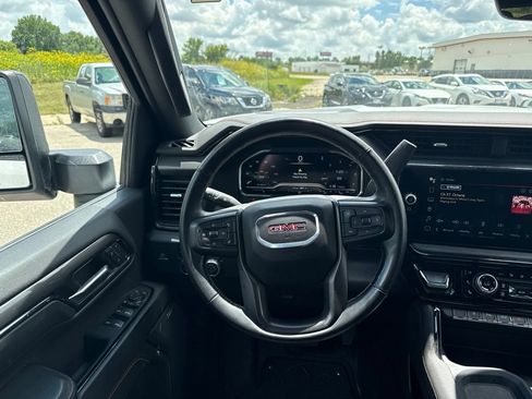 Used 2024 GMC Sierra 2500 AT4 w/ AT4 Premium Plus Package AWD/4WD image 11