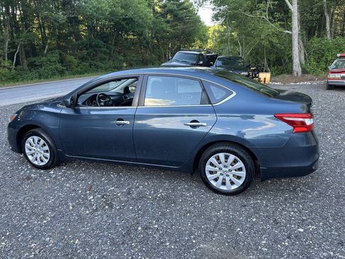 Used 2016 Nissan Sentra SV FWD image 25