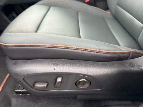 Used 2024 GMC Acadia AT4 w/ Super Cruise Package image 19