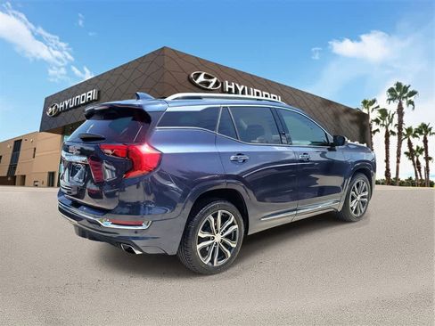 Used 2019 GMC Terrain Denali w/ Driver Alert Package II image 3