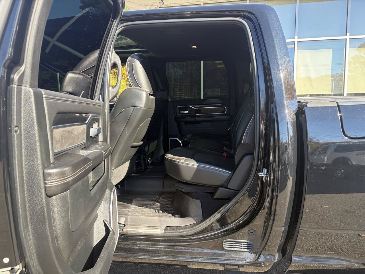 Used 2021 RAM 2500 Laramie AWD/4WD image 37