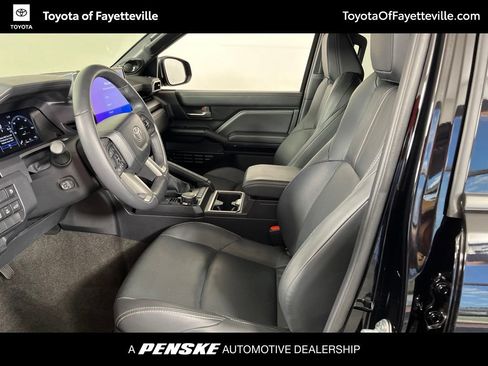 Certified 2025 Toyota 4Runner Limited AWD/4WD image 27