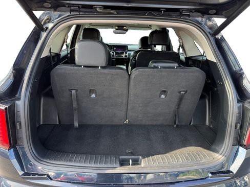 Used 2023 Kia Sorento EX FWD image 17