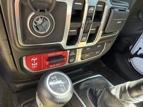 Used 2021 Jeep Wrangler Unlimited Sport AWD/4WD image 24