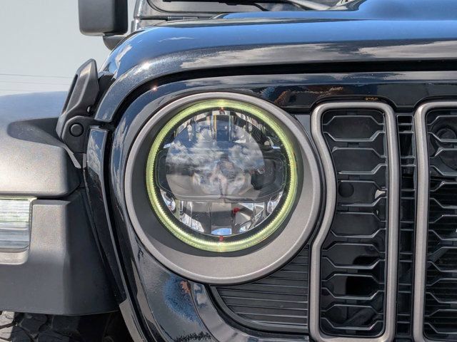 Used 2025 Jeep Wrangler Unlimited Rubicon AWD/4WD image 9
