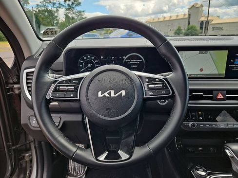 Certified 2024 Kia Seltos EX AWD/4WD image 21