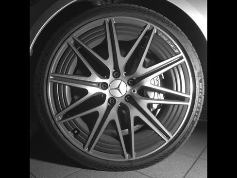 Used 2026 Mercedes-Benz C 43 AMG 4MATIC Sedan image 9