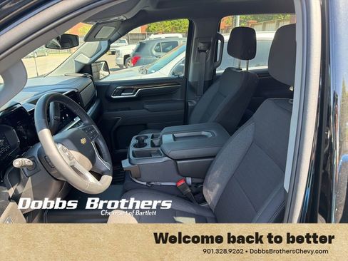 Used 2025 Chevrolet Silverado 1500 LT image 18