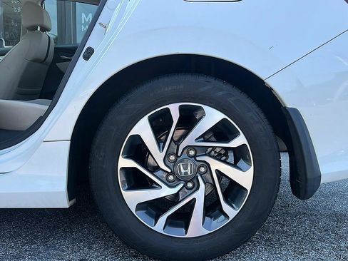 Used 2016 Honda Civic EX image 12
